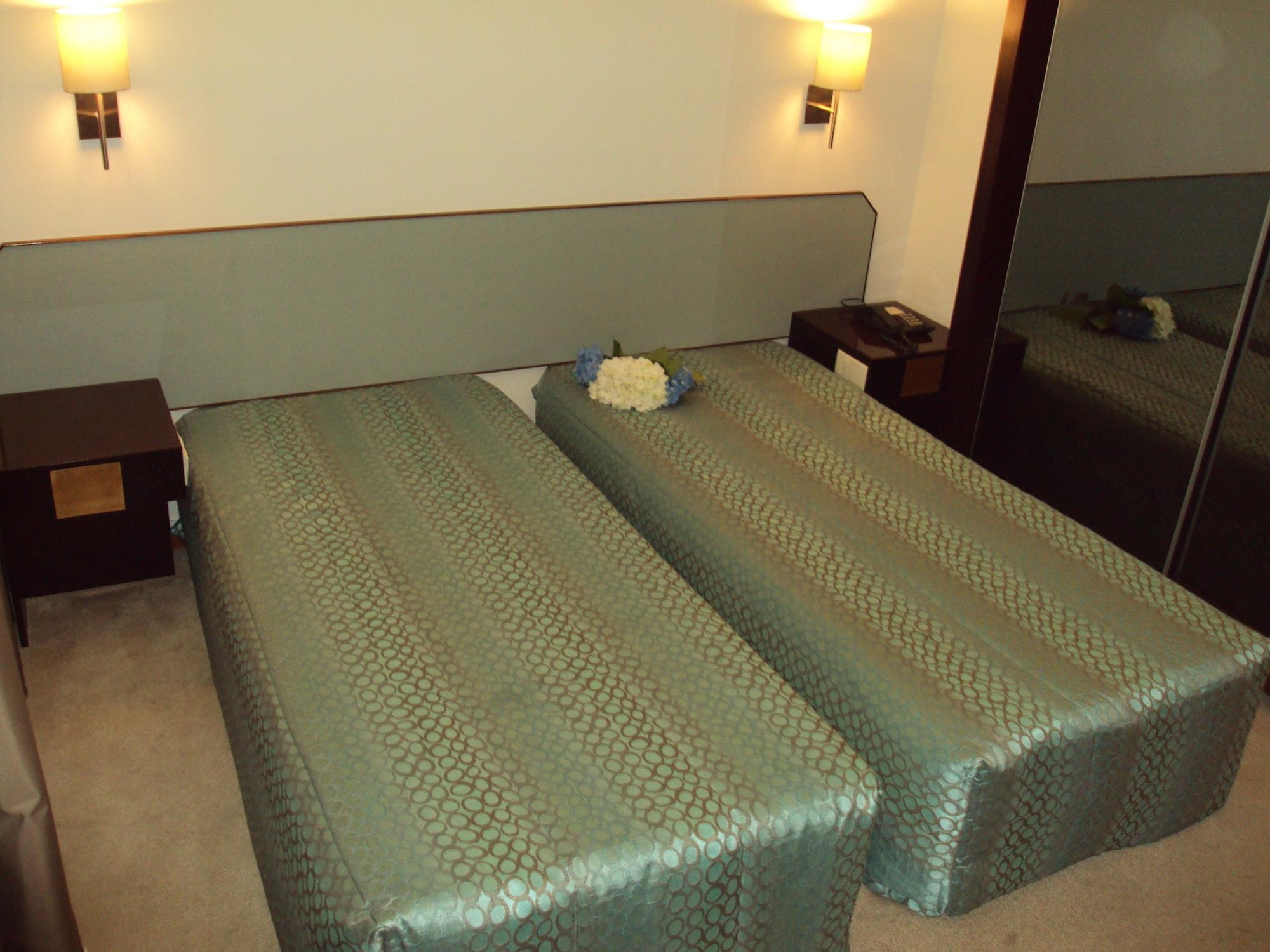 Nova Cruz Hotel Santa Maria da Feira Værelse billede